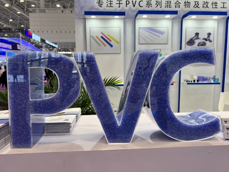 pvc屬于橡膠還是塑料?PVC材料和橡膠的區(qū)別是哪些？嘉弘塑料告訴你